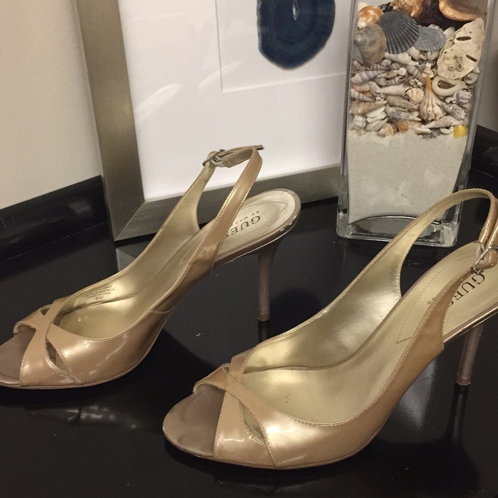 Guess sandals